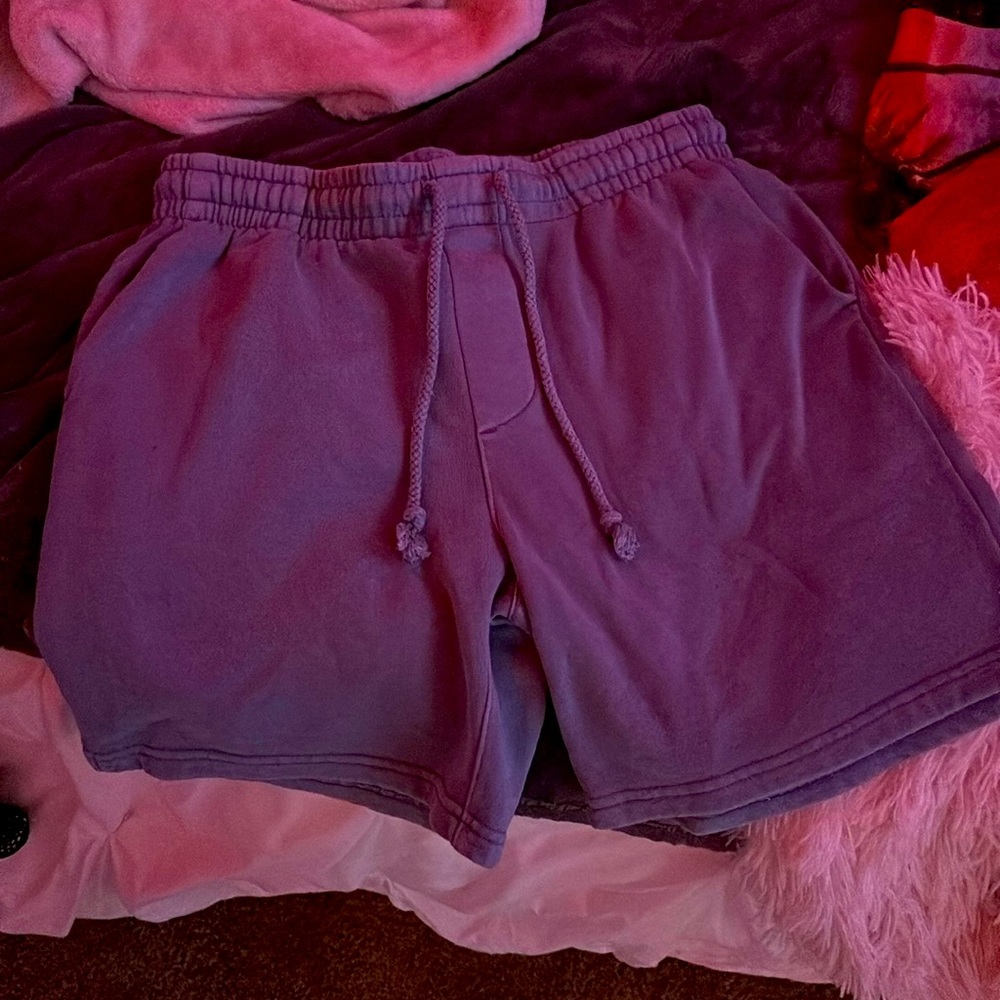 Comfy long shorts!